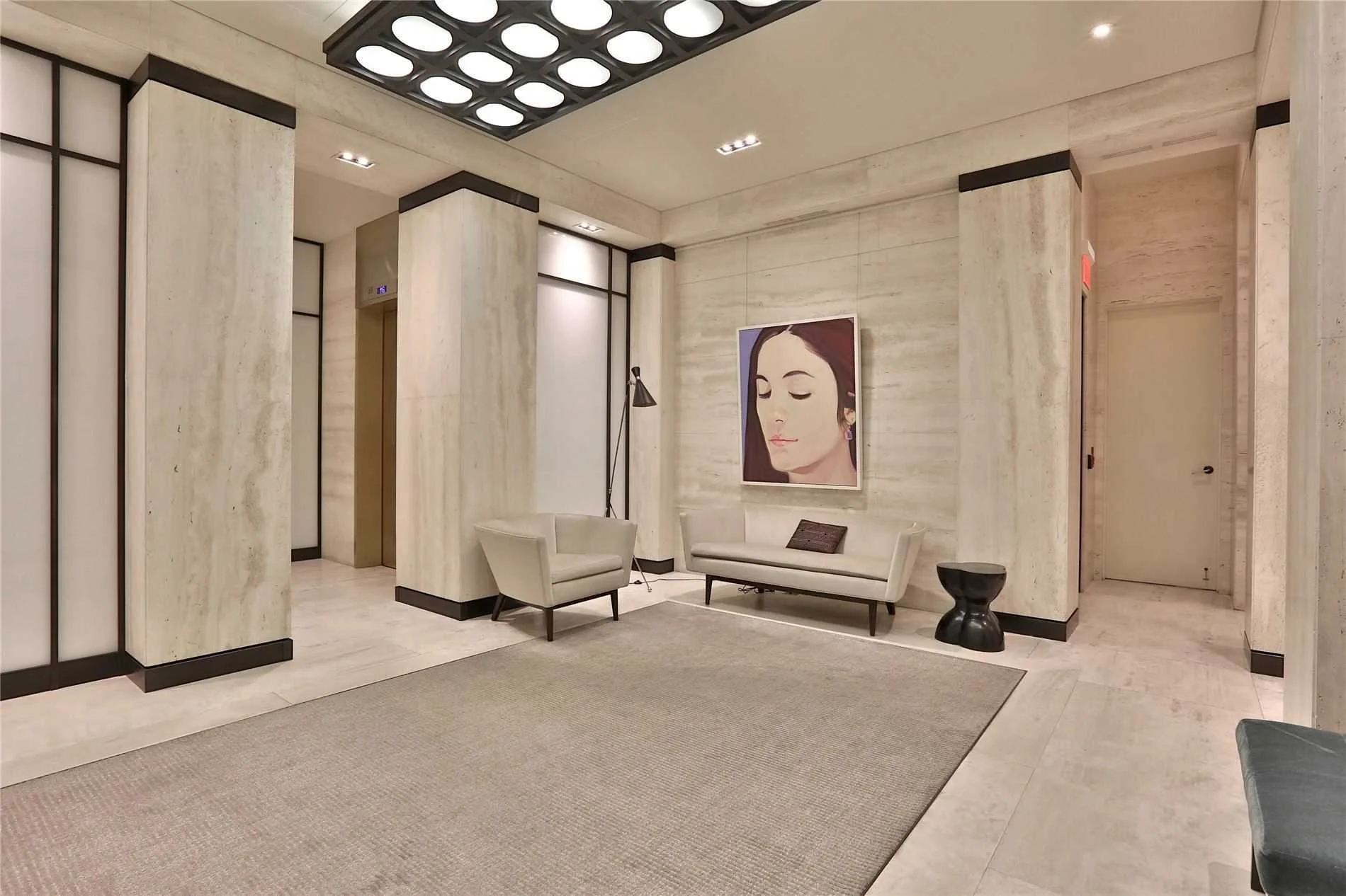 GALLERY — STUDIO PYRAMID